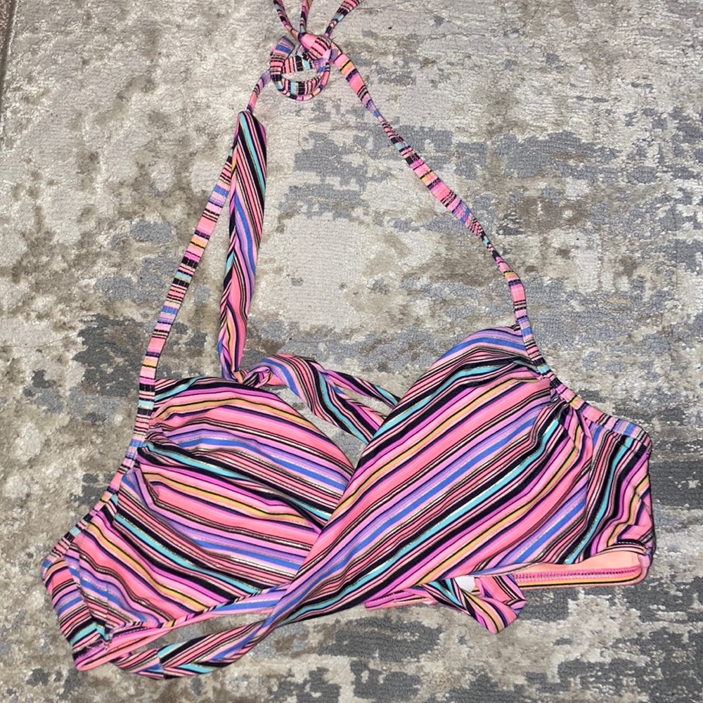 ⭐️Victoria’s secret pink, gold, blue striped swim top 34B⭐️